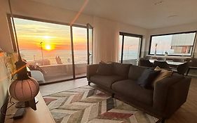 Custódio Sea Home